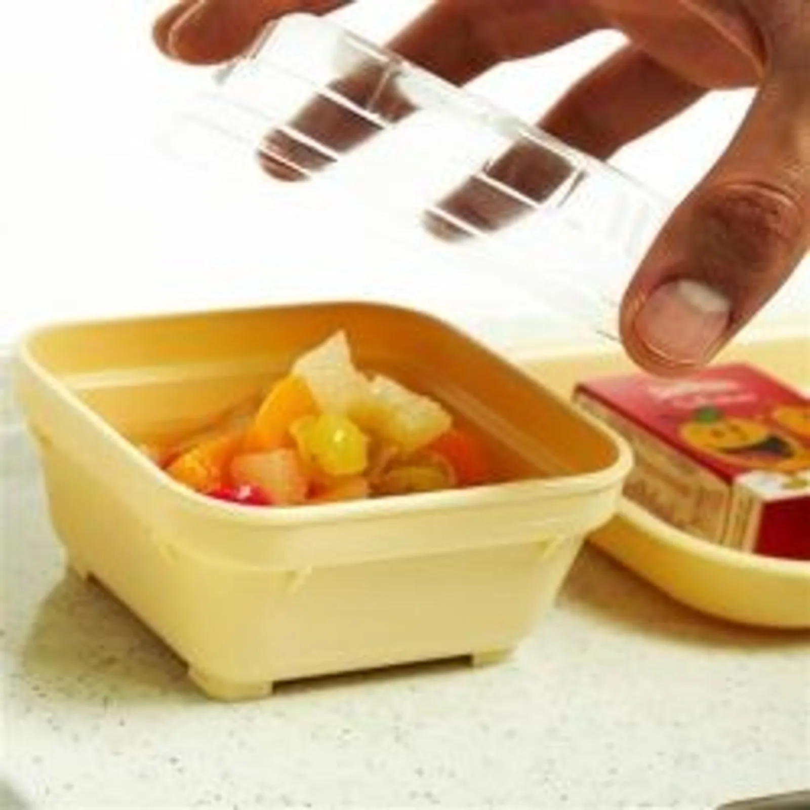 Non-Insulated Bowls and Plates