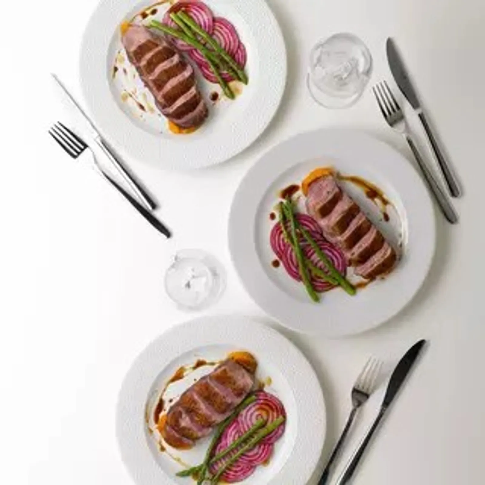 Churchill 9932409 Isla White - Round Wide Rim Plate 230mm