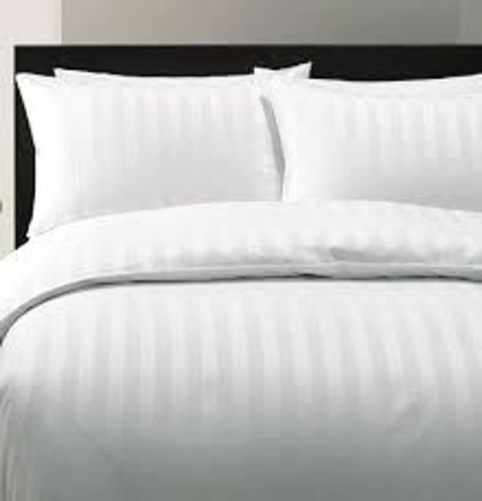 Alliance 68568 - Quilt Cover Satin Stripe 20mm White DB 180x220+5