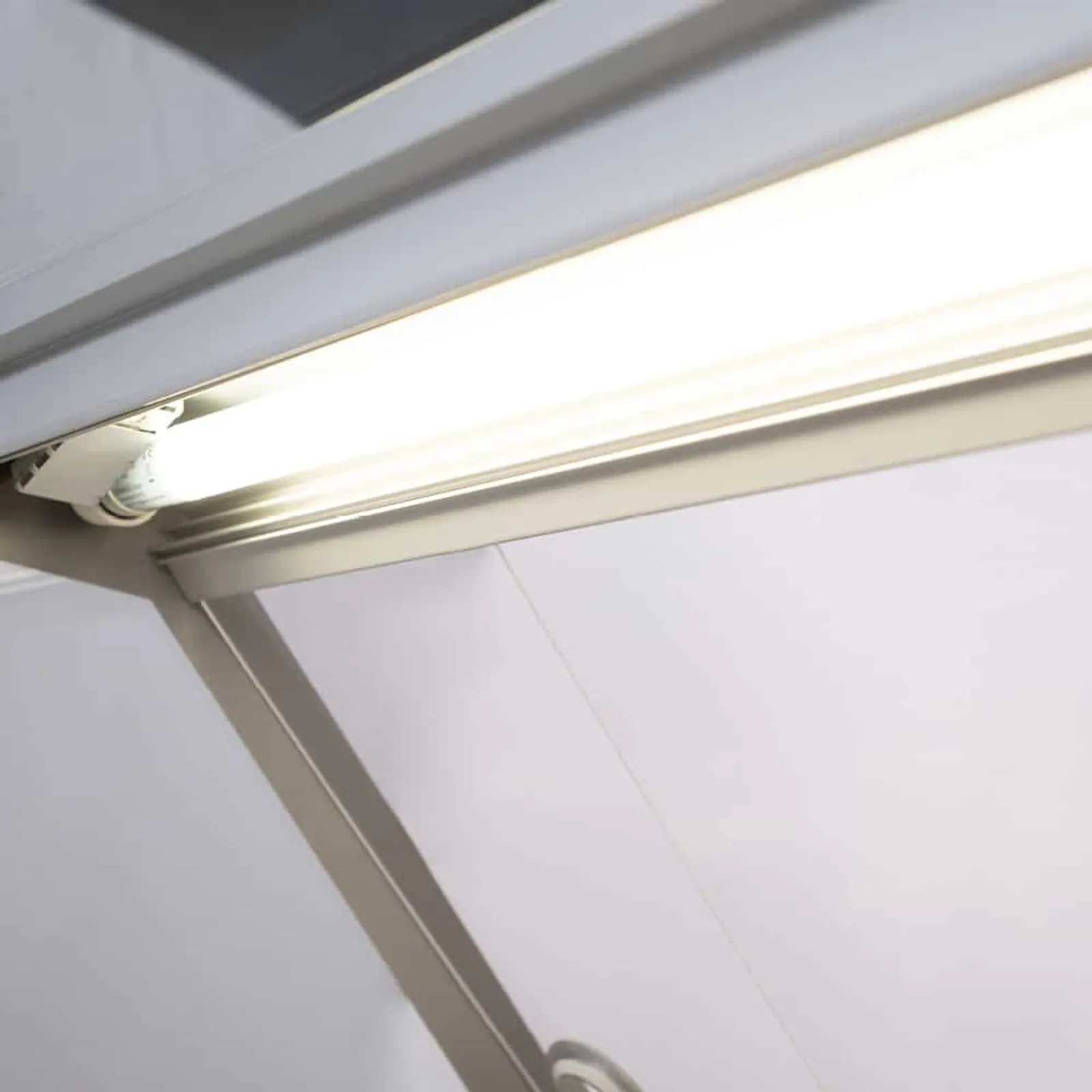 Bromic DD1875SG-NR - Square Glass Deli Display 1955mm