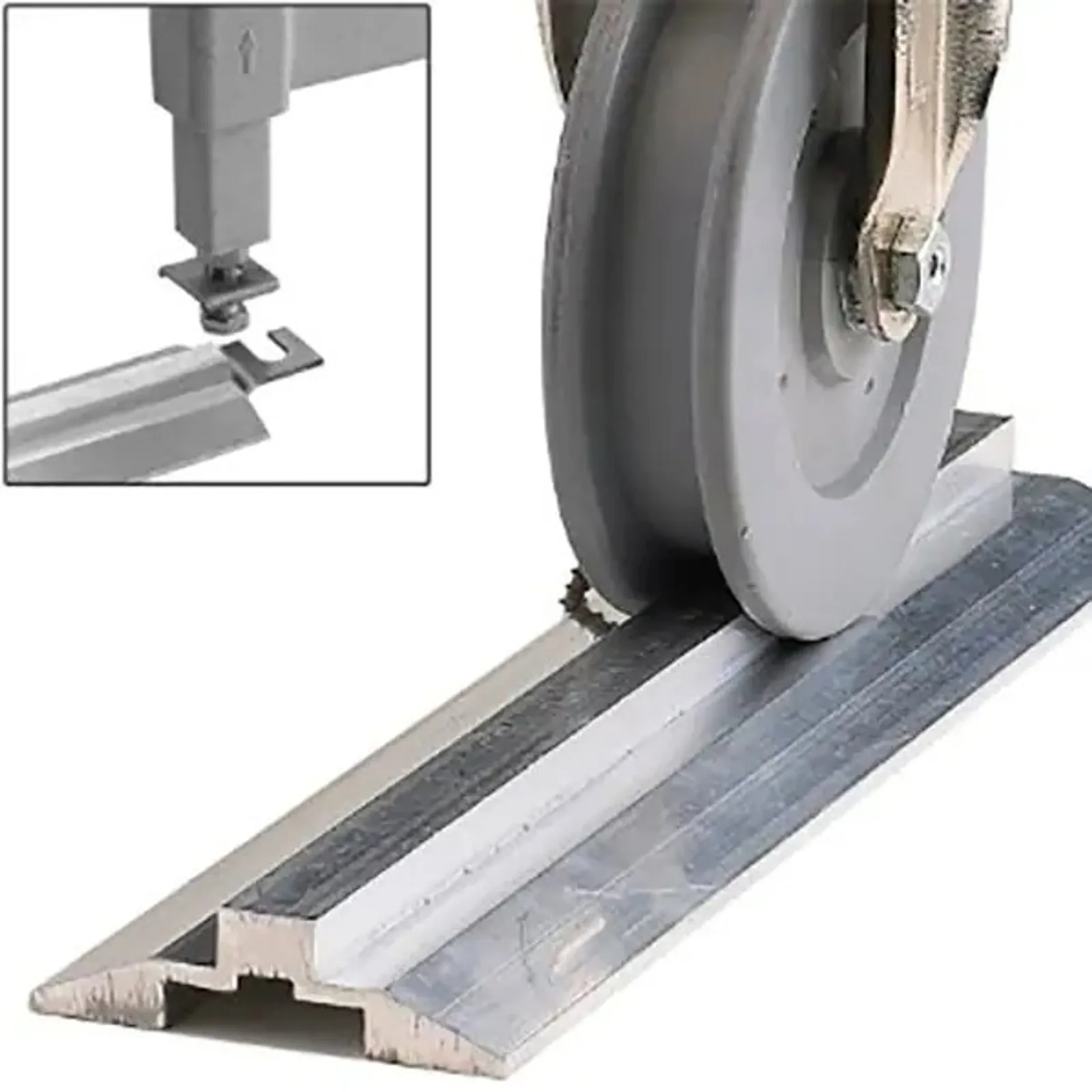 Cambro Camshelving HD Track 3.05m - Suit 3 Mobile Units