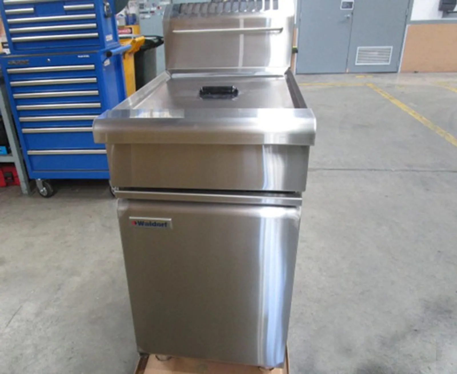 WALDORF 800 SERIES FN8226G-L 450MM FRYER 2 PAN - Clearance