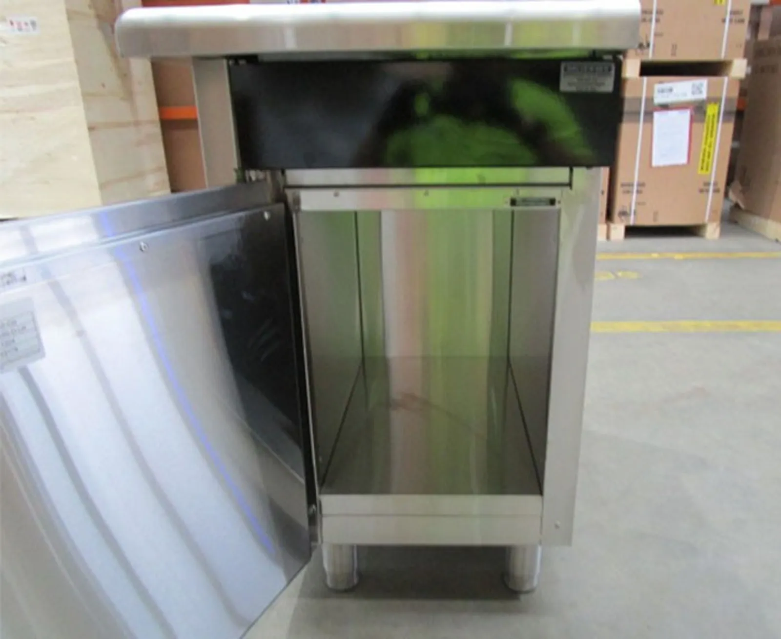 Waldorf Bold BTB8550-CD-LH - 550mm Bench Top - Cabinet Base With Fixed Front Panel - Clearance