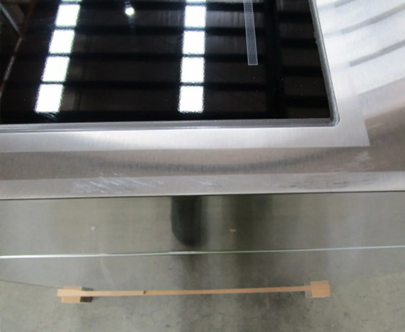 Waldorf Bold INB8100R5-B - 450mm Electric Induction Cooktop - Base Model - Clearance