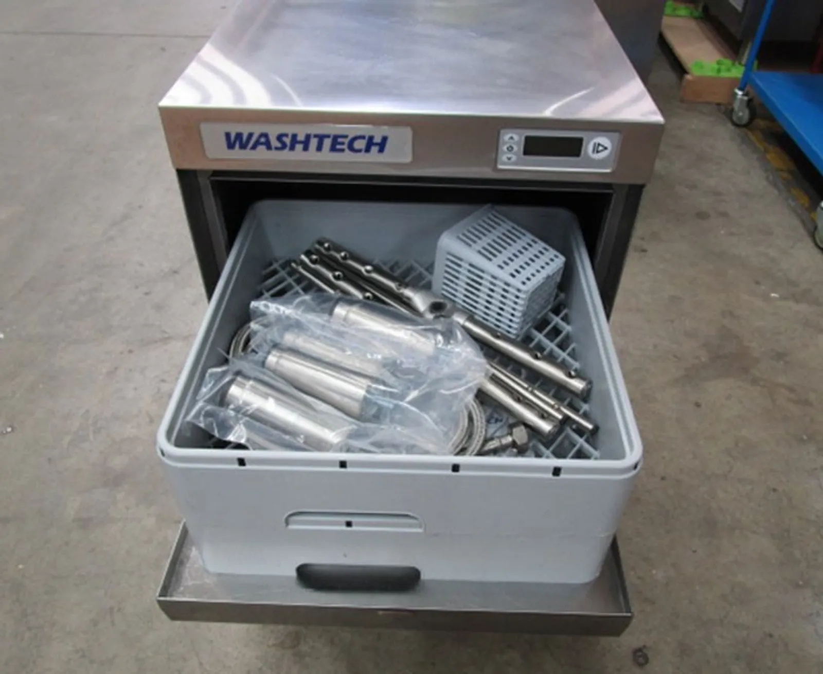 Washtech GM-R - Professional Undercounter Glasswasher / Dishwasher - 450mm Rack - Clearance (3)