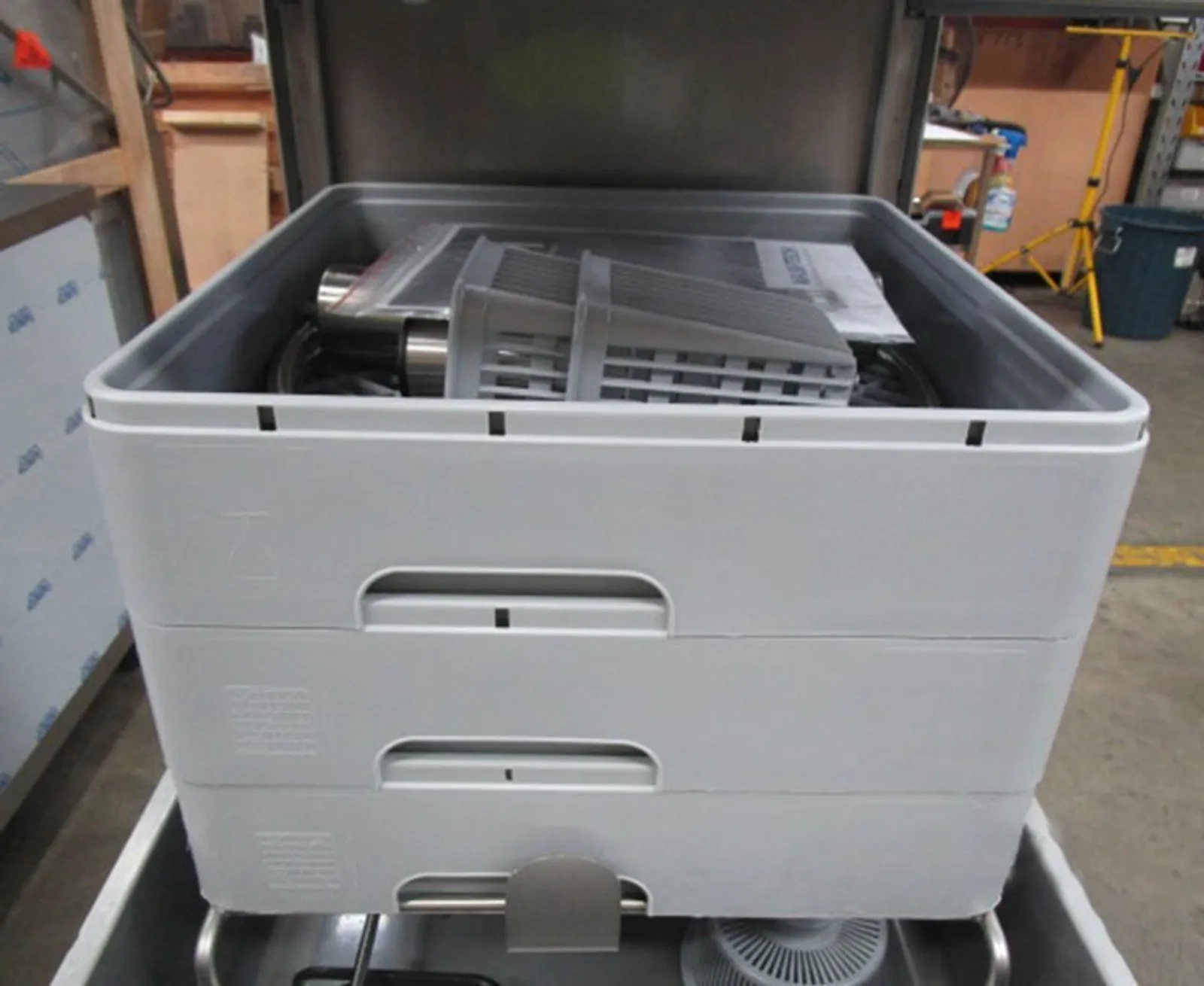 Washtech XM - Economy Passthrough Dishwasher - 450mm Rack - Clearance