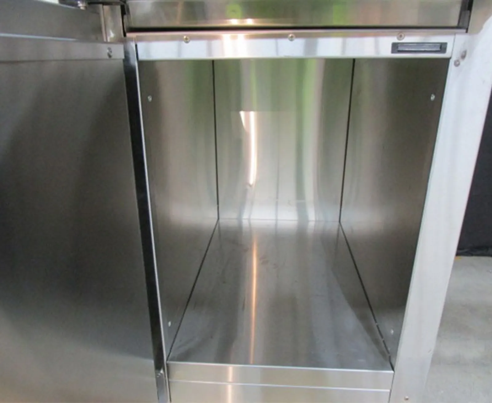 Waldorf Bold BTLB8550-CD-LH - 550mm Bench Top Low Back Version - Cabinet Base With Fixed Front Panel - Clearance