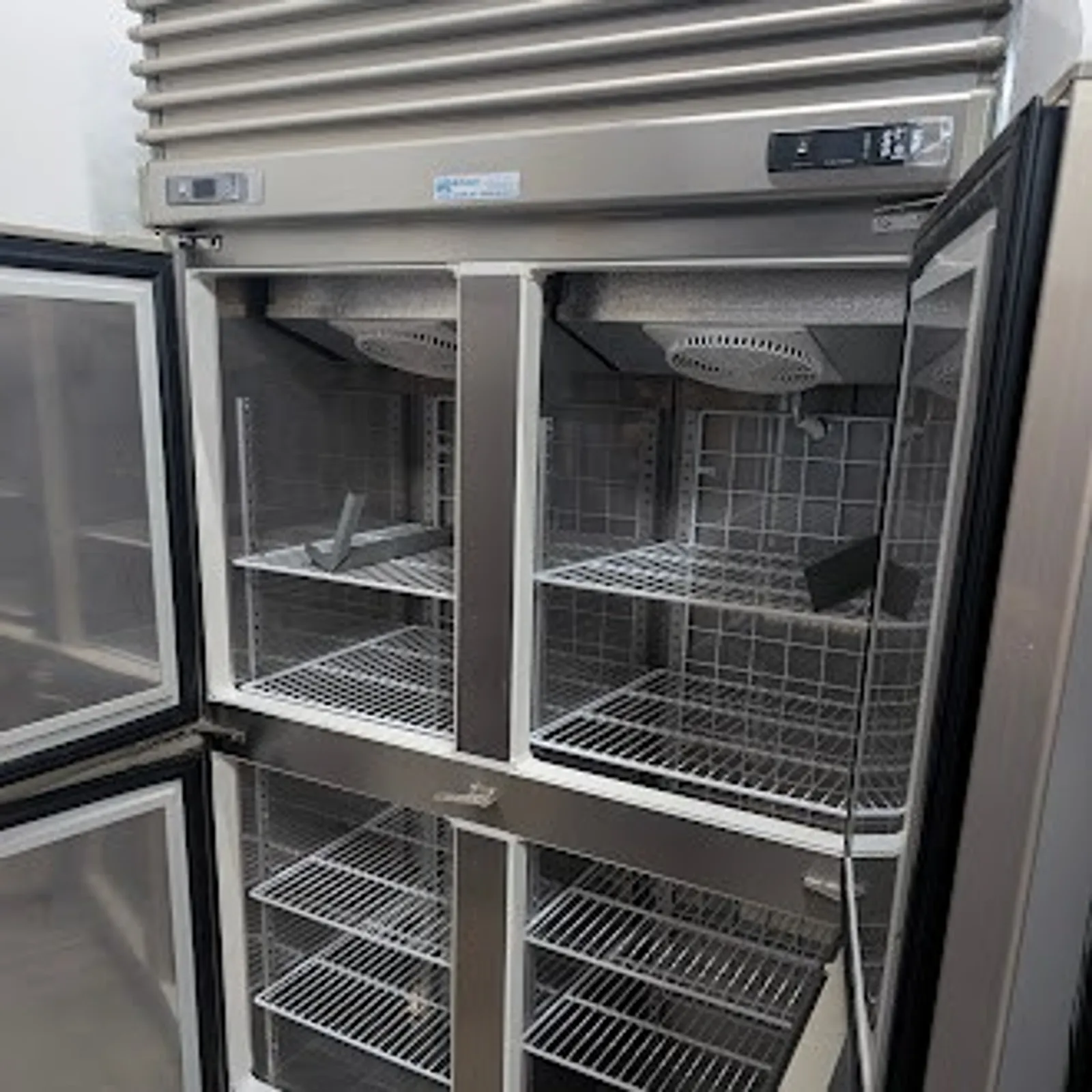 Artisan M1752 - 4 Half Door Combo Chiller/Freezer - Self Contained & Tropicalised - Clearance