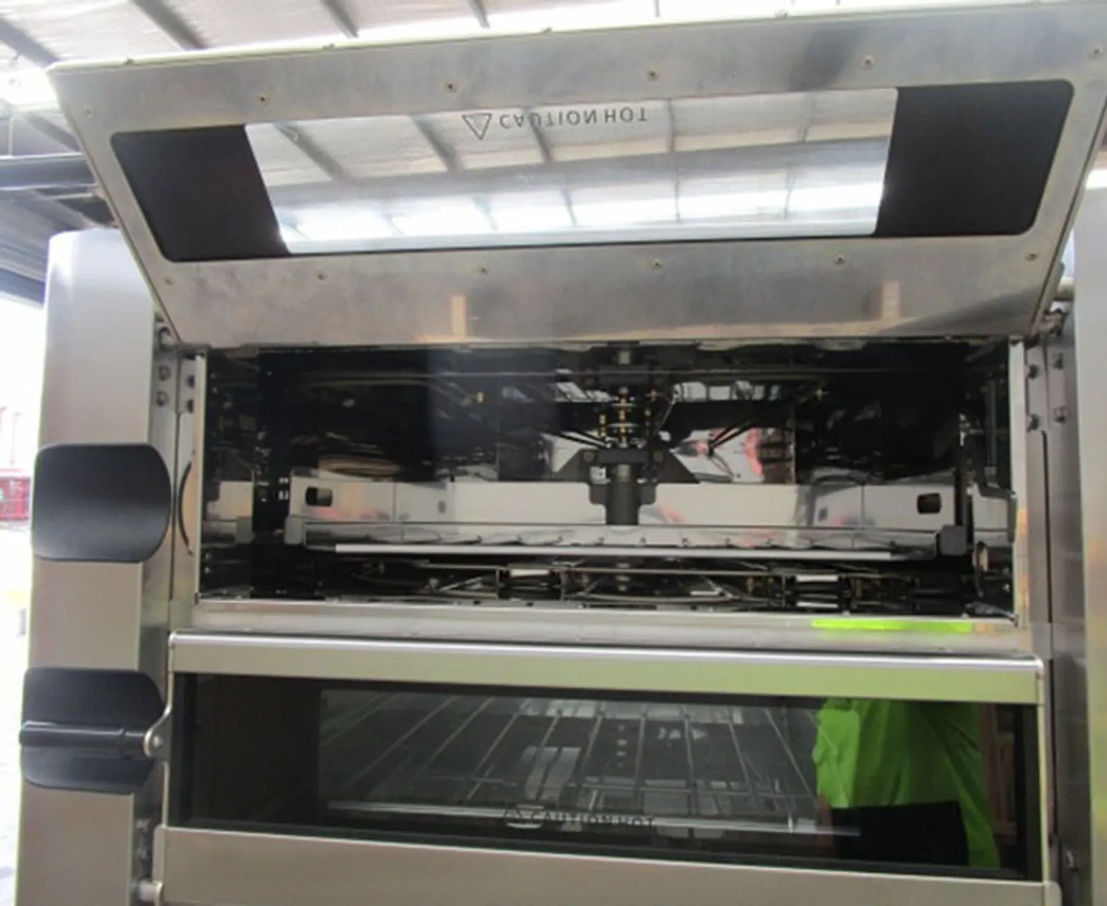 Rotel AUR3M4D1S - VTL Advantage 4 Deck, 1 Split Bakery Oven - Clearance (2)