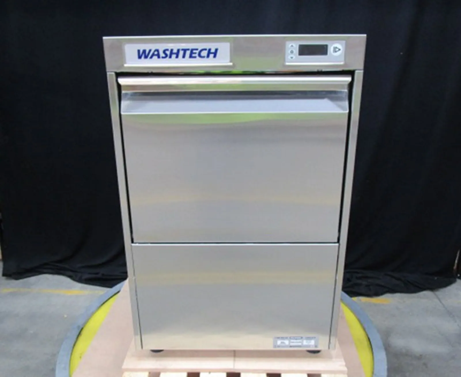 Washtech GL - Premium Fully Insulated Undercounter Glasswasher / Dishwasher - 450mm Rack - Clearance (2)