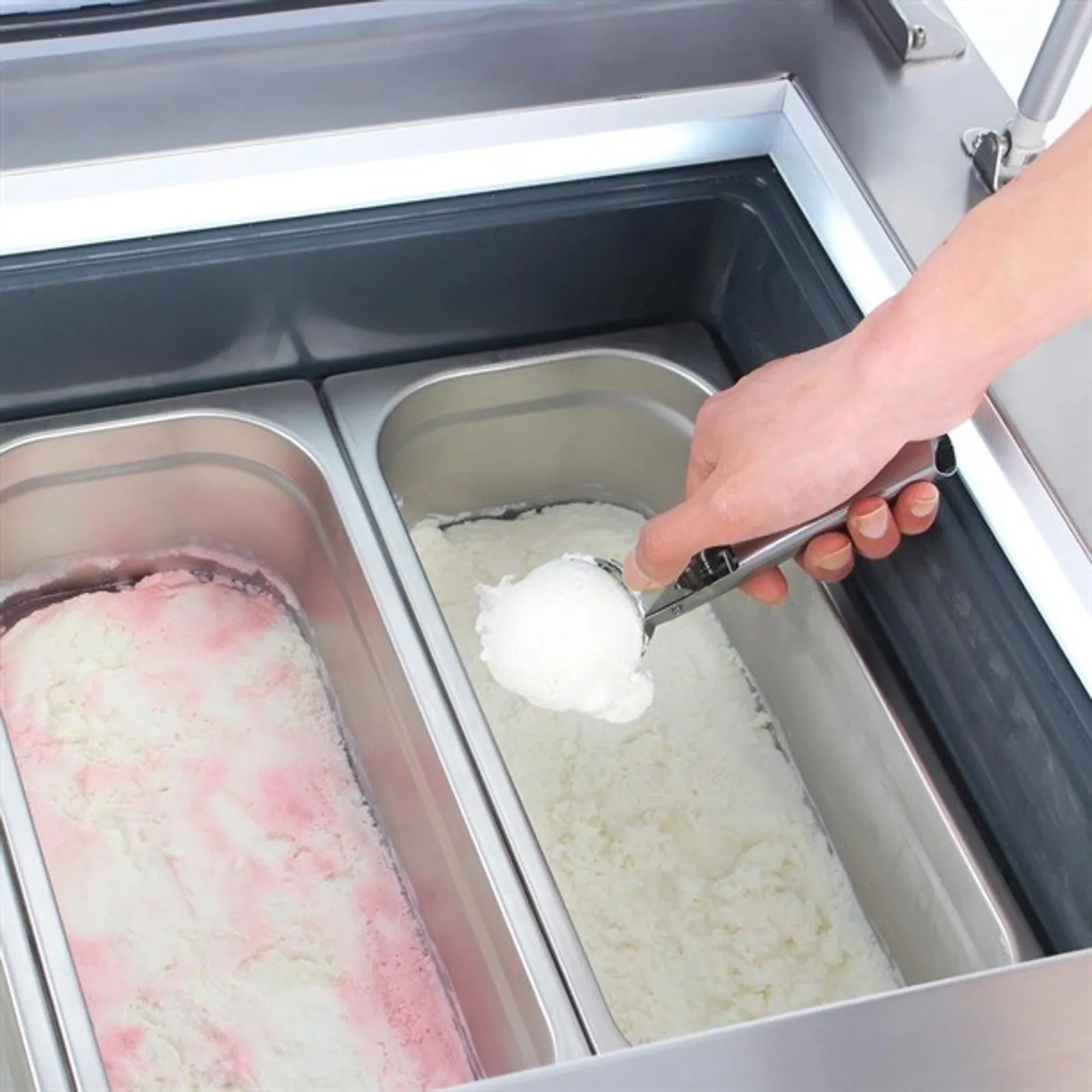 Polar GK068-A - G-Series Countertop Ice Cream Freezer 4x Napoli Pans