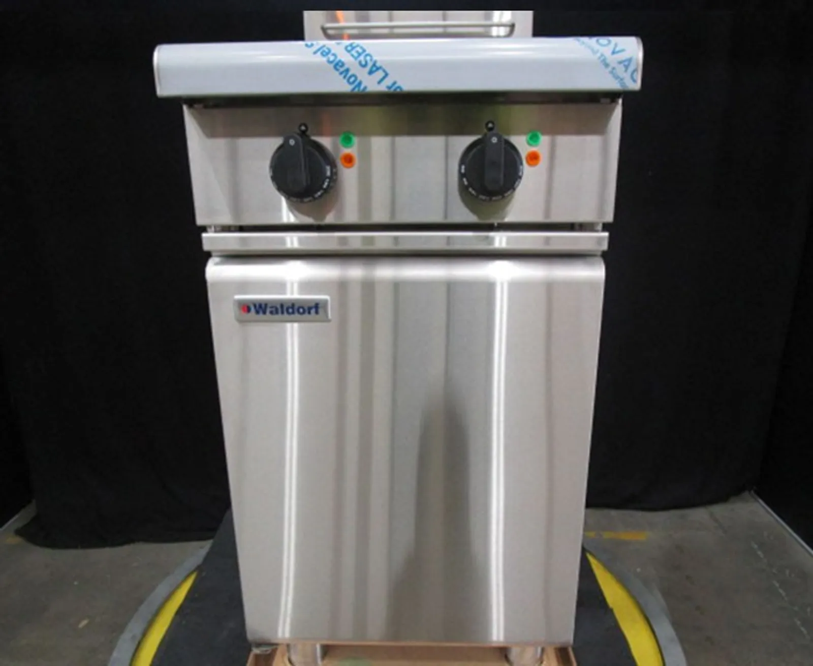Waldorf 800 Series FN8224E - 450mm Twin Pan Electric Fryer - Clearance