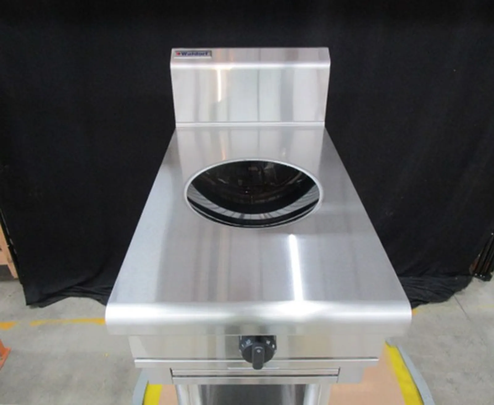 Waldorf 800 Series IN8100W3-LS - 450mm Induction Wok - Leg Stand - Clearance
