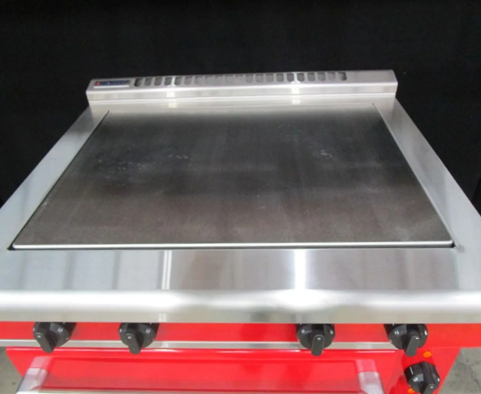 Waldorf Bold RNLB8114E - 900mm Electric Solid Top Static Oven Range Low Back Version - Clearance