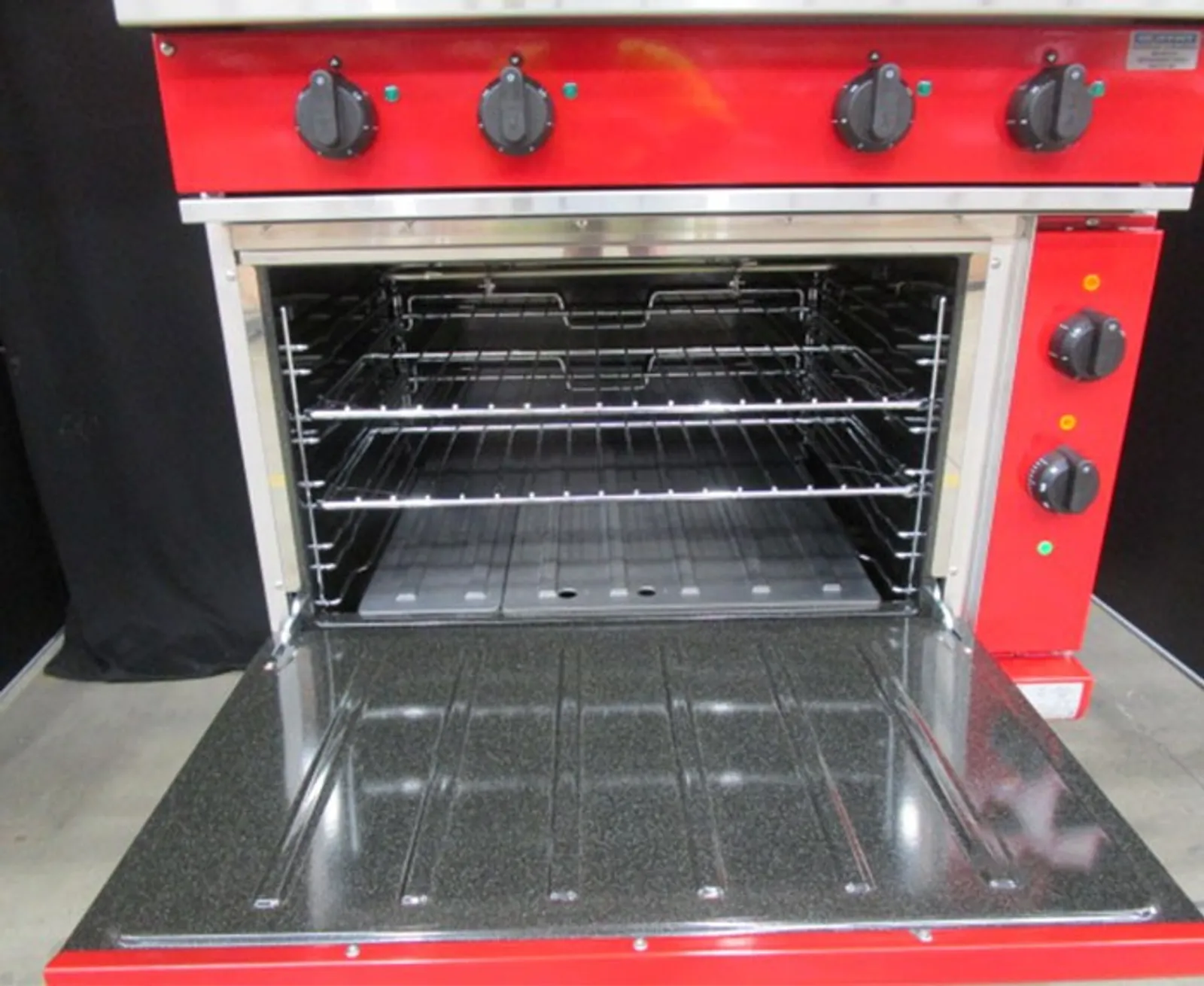 Waldorf Bold RNLB8114E - 900mm Electric Solid Top Static Oven Range Low Back Version - Clearance