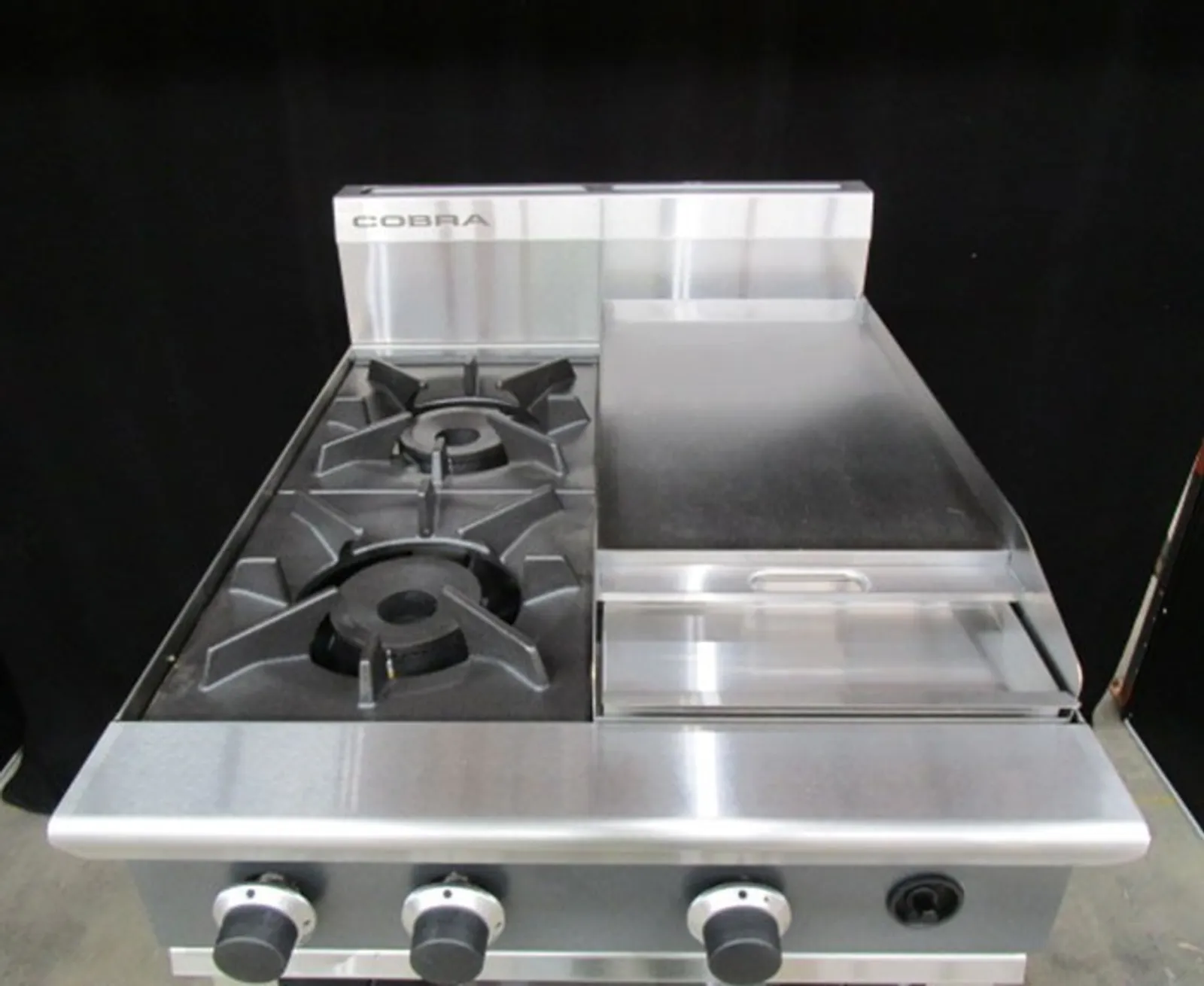 Cobra C6C - 600mm Two Burner / Griddle Gas Cooktop - Clearance