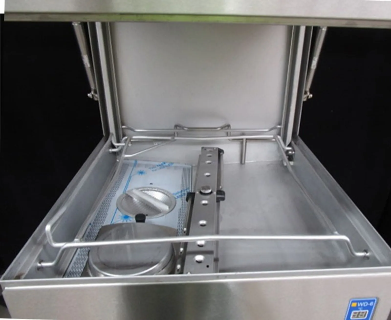 Wexiodisk WD-6 DUPLUS - Ergonomic Passthrough Dishwasher With DUPLUS Rinse Technology - Clearance