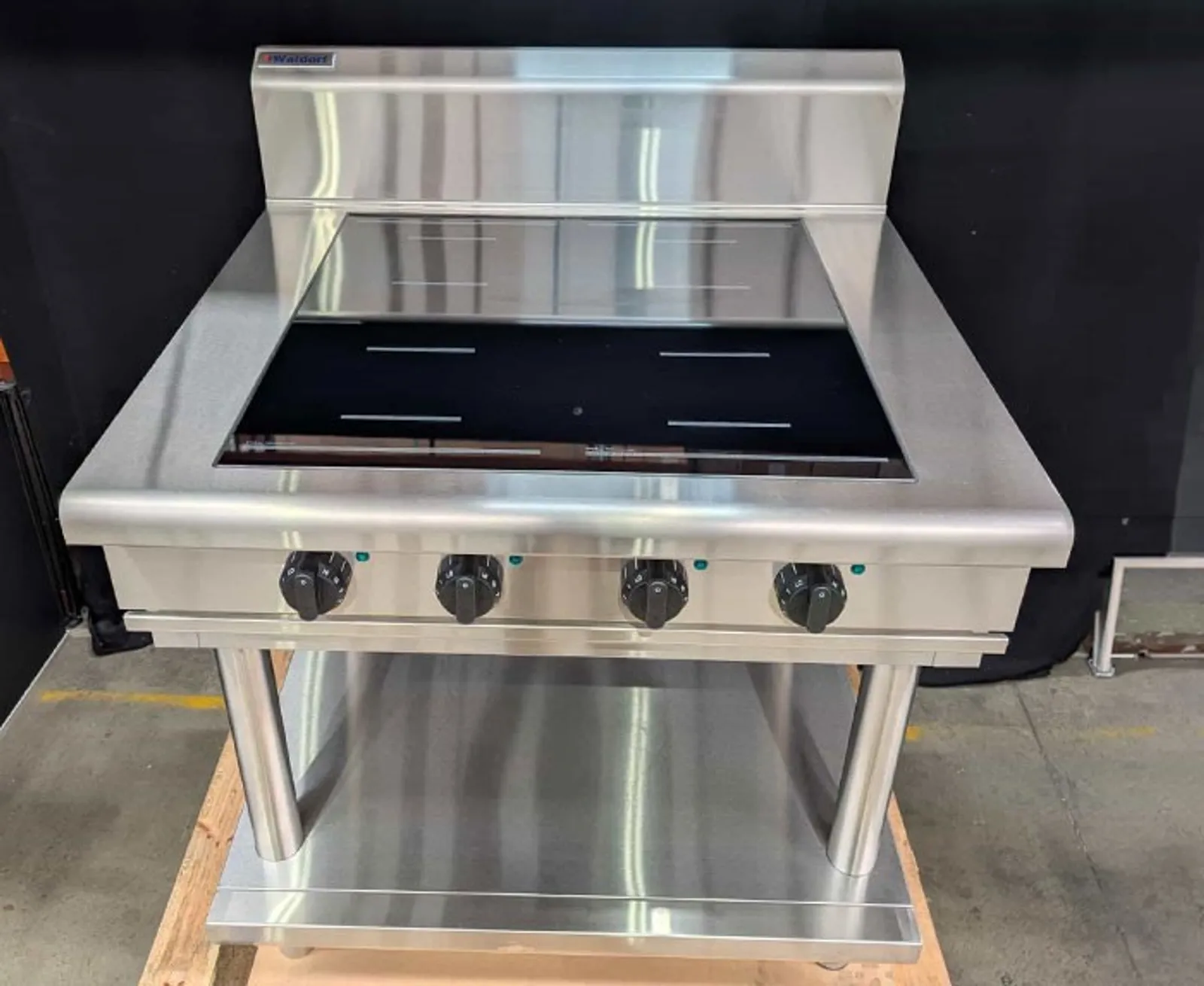 Waldorf 800 IN8400F-LS - 900mm Electric Induction Cooktop - Leg Stand - Clearance