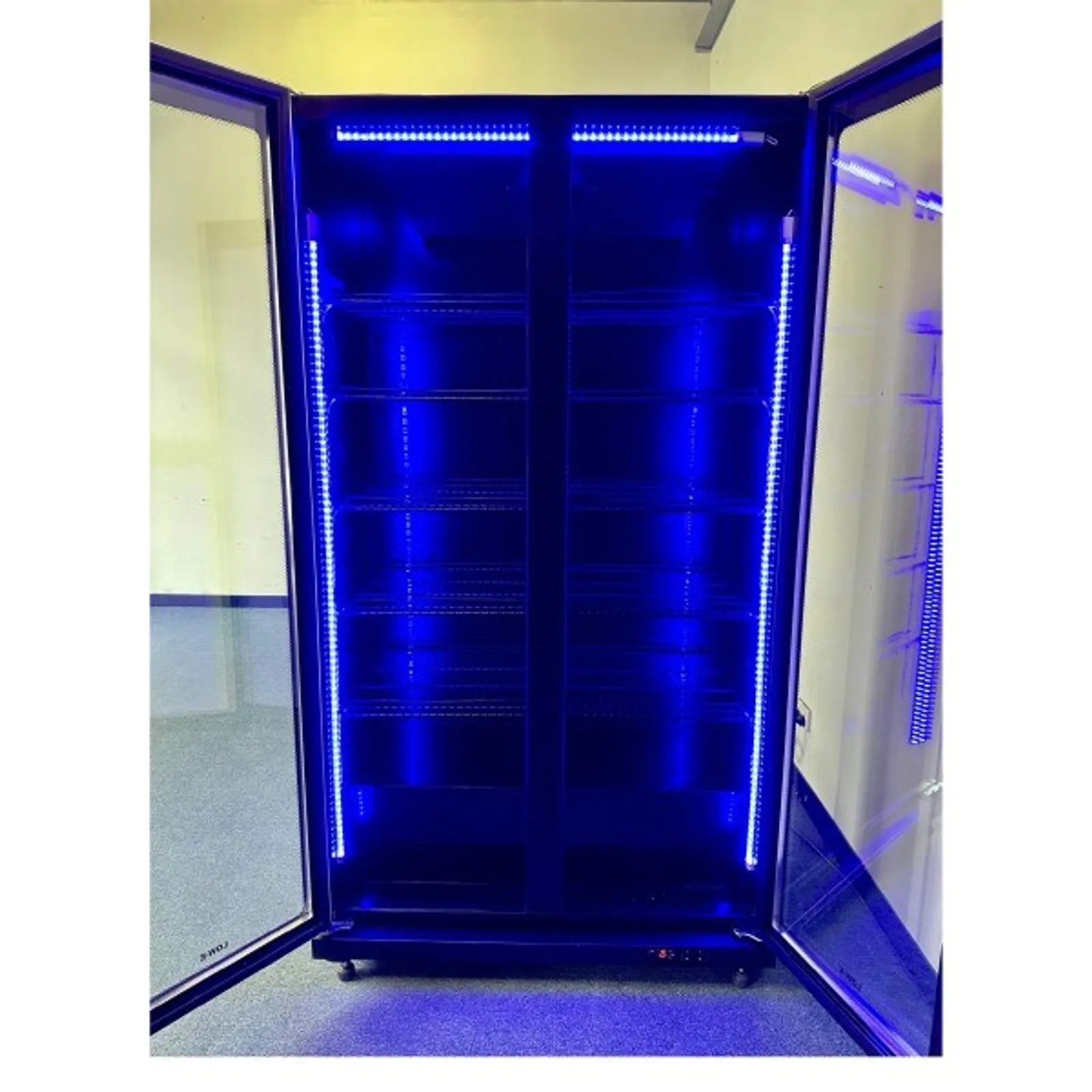 Exquisite DC410 - 1 Glass Door Upright Display Fridge – Black