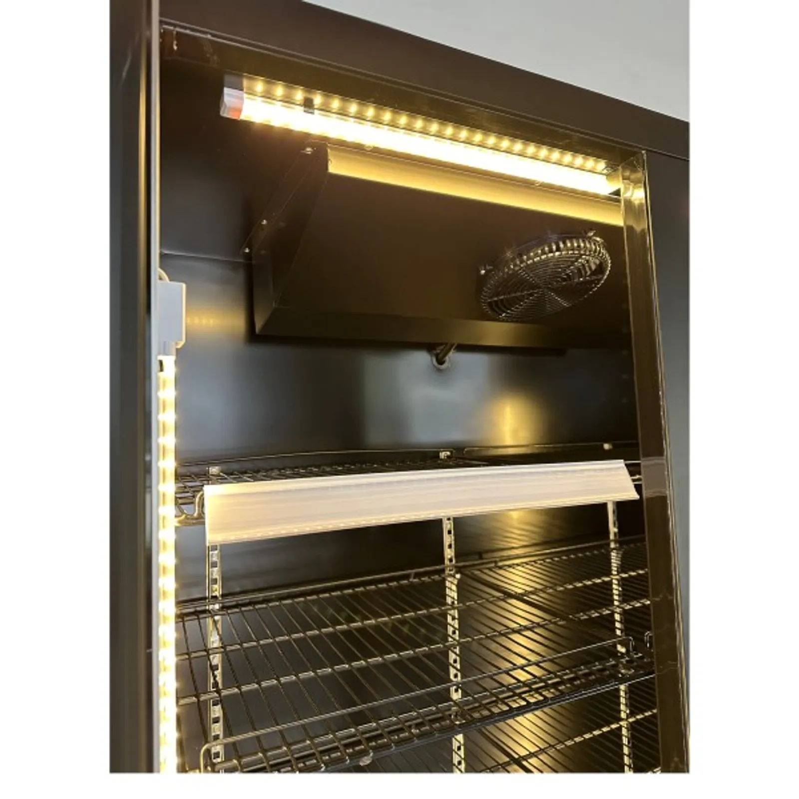 Exquisite DC410 - 1 Glass Door Upright Display Fridge – Black