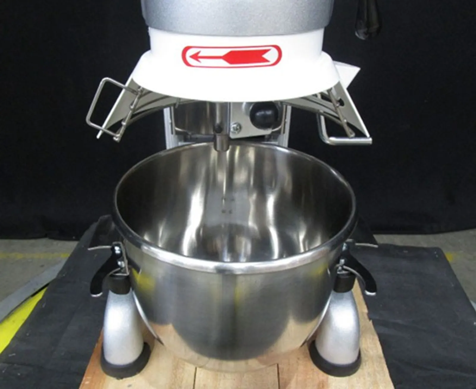 Paramount BM10ATS - 10 Litre Planetary Mixer - Clearance (2)