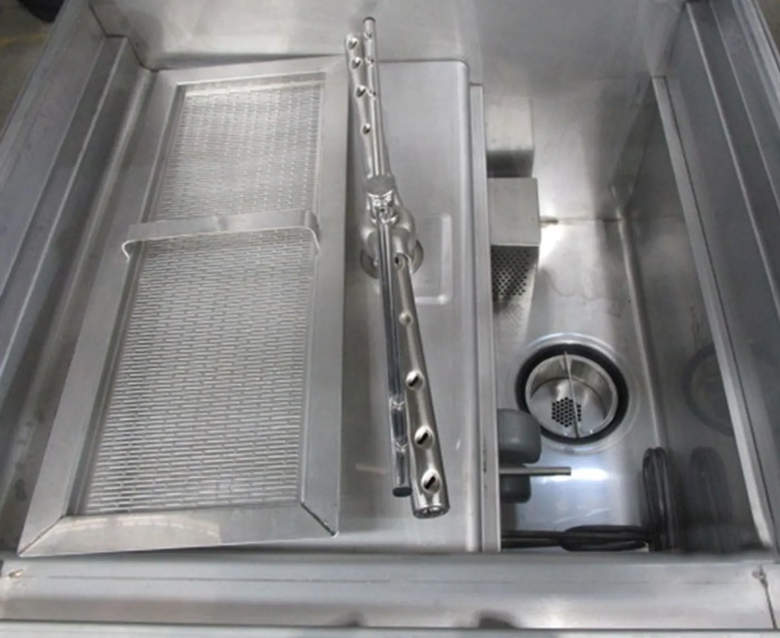 Washtech M2C - Professional Passthrough Dishwasher with Heat Recovery Unit - 500mm Rack - Clearance