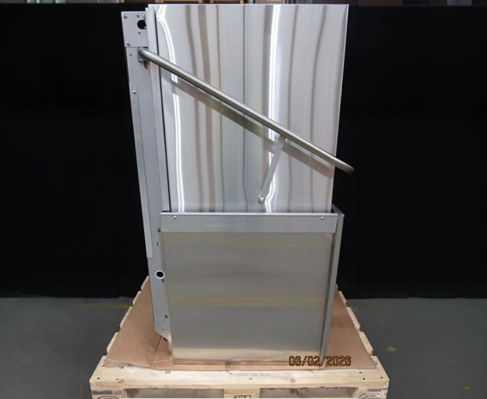 Washtech M2 - Professional Passthrough Dishwasher - 500mm Rack - Clearance