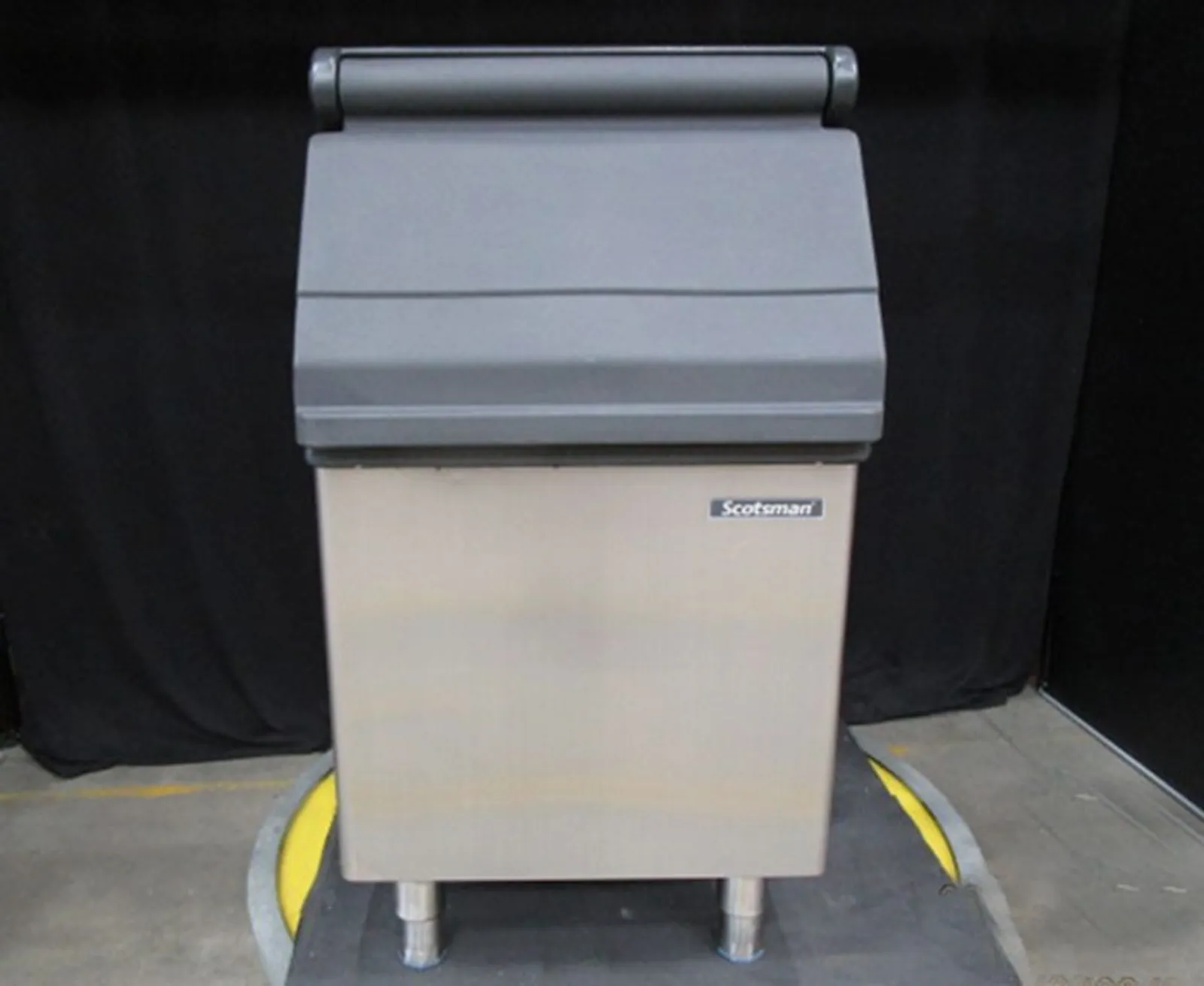 Scotsman NB 193 - 129kg - Ice Storage Bin - Clearance (4)