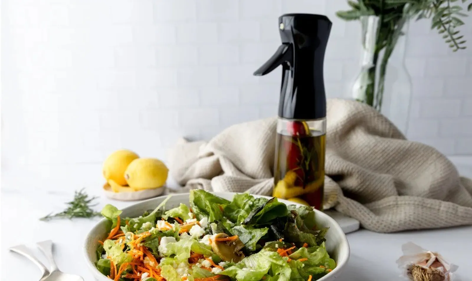 Decor Cook 264900 - Glass Oil Spray Bottle, 200ml