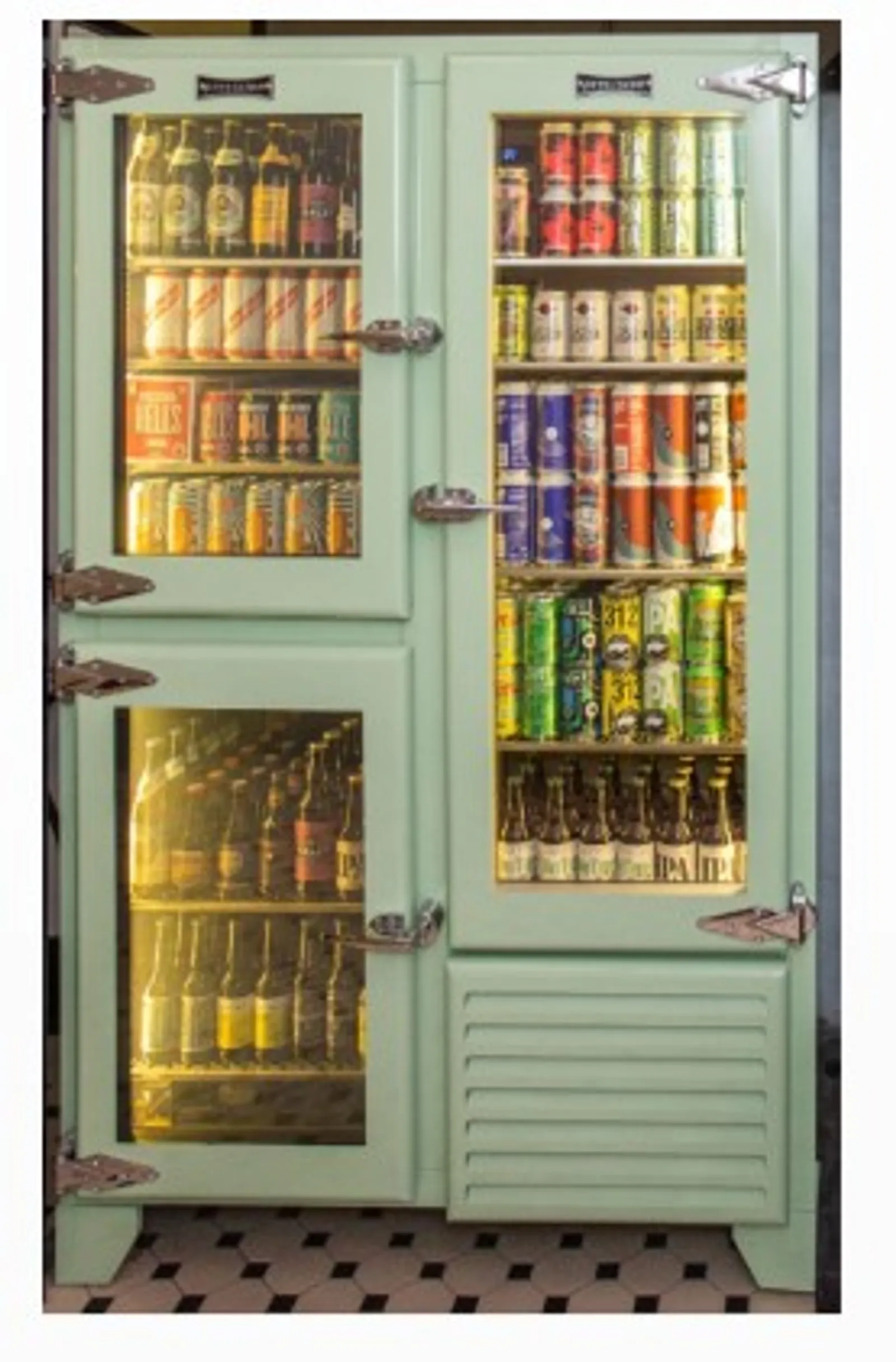 CyberChill HRU2 - Retro Refrigeration