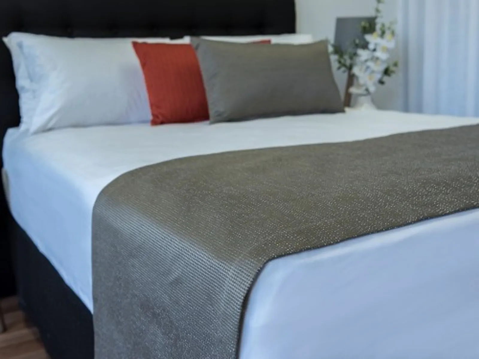 Alliance 20405 - Cushion Ashgrove Oak Breakfast 35x65