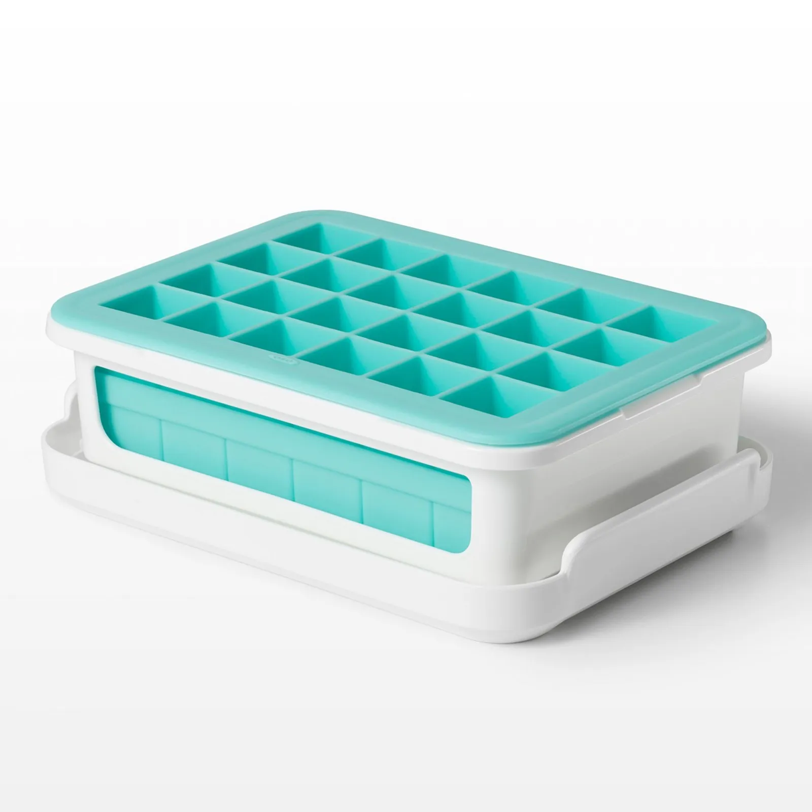 OXO 48466 - Covered Silicone Ice Cube Tray - Small Cubes